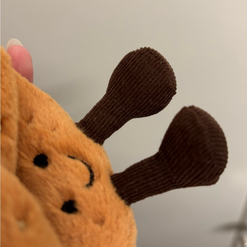 🥨 Jellycat Amuseable Pretzel Bag Charm Keychain Jellycat Pretzel Authentic - Picture 4 of 7